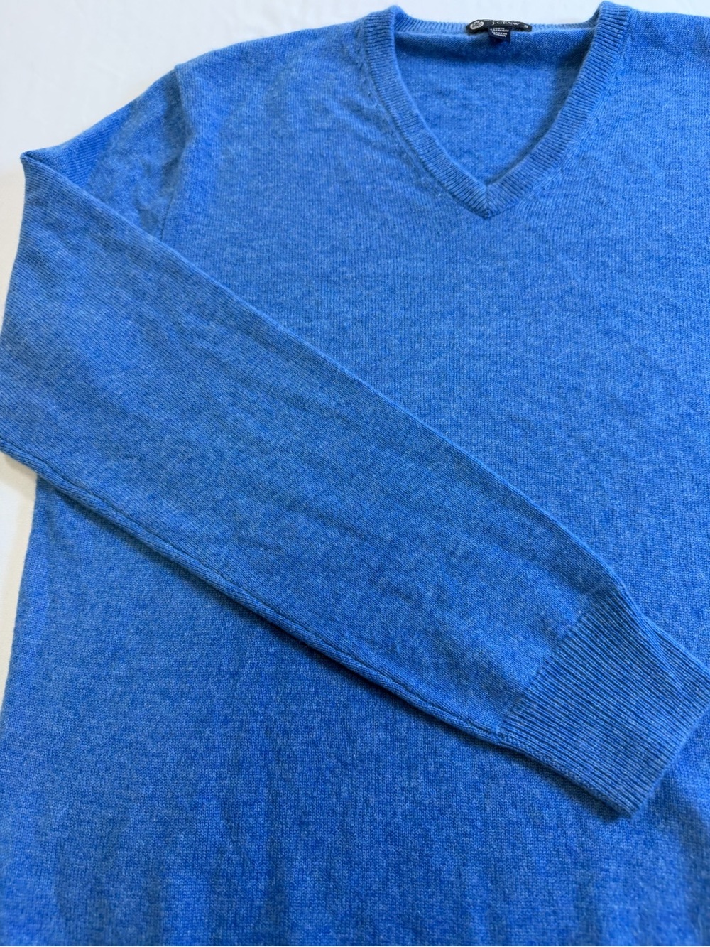 .Crew 100% Cashmere Blue V Neck Sweater Size Small